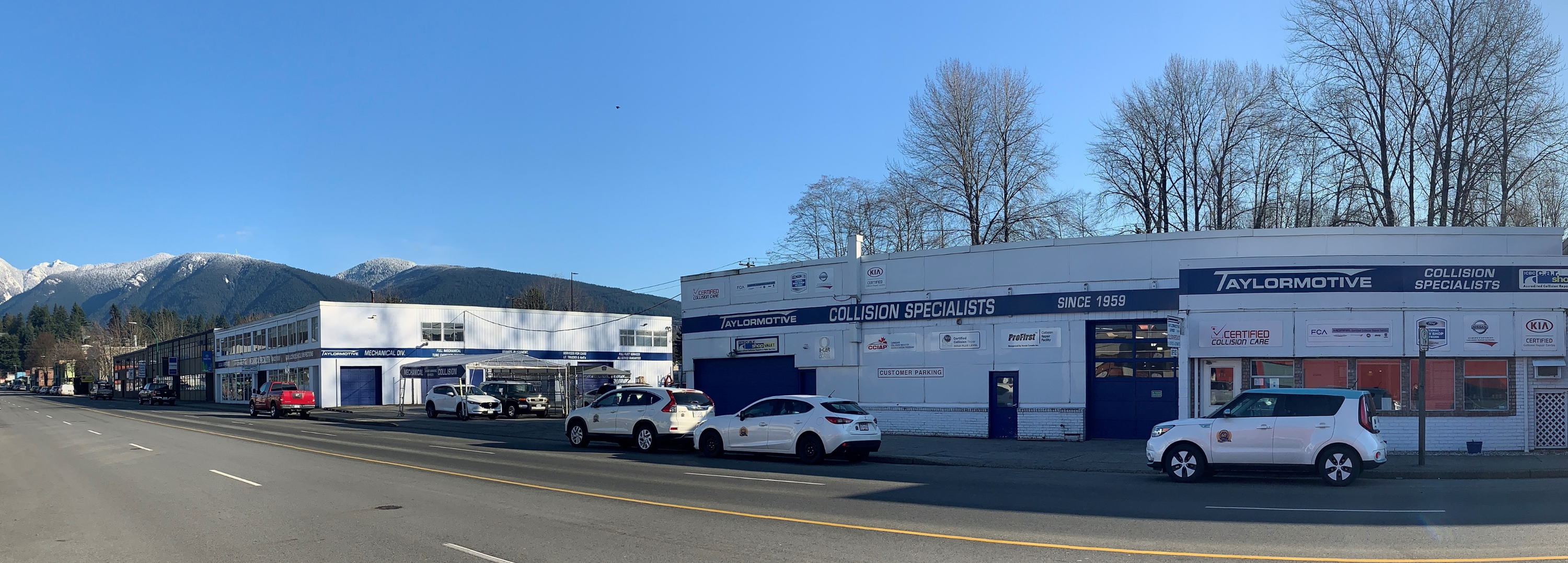 Photo of Taylormotive Service in North Vancouver.